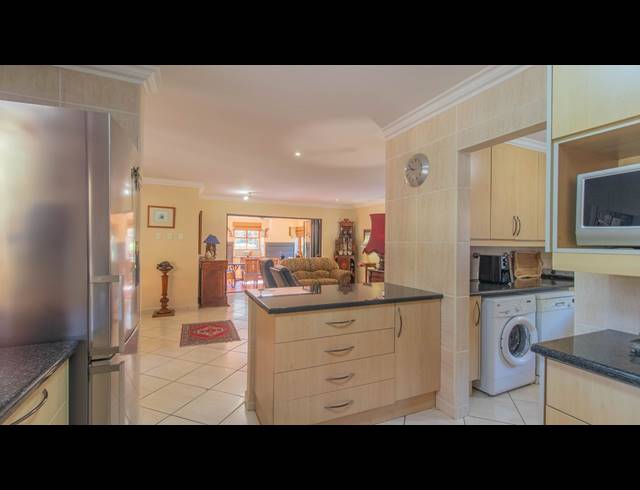 4 BEDROOM HOUSE FOR SALE IN GREENSTONE HILL